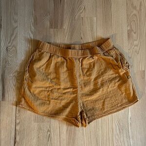 Universal Thread Women's Drawstring Casual Shorts in Mustard Yellow